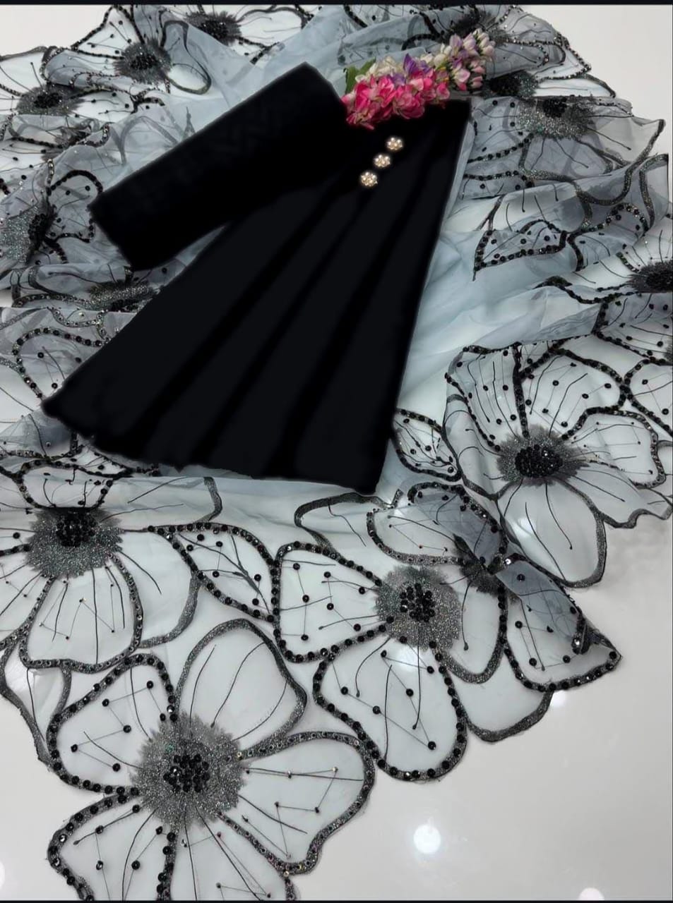 💃🏻Heavy Glitter Oil Paint Cut Dana work with Full Sequence Beads 4 sided Indian Organza Trending Dupatta &nbsp;Same As Pic &amp; Video