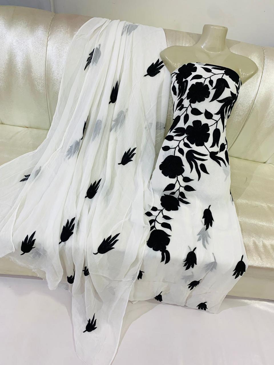 Name .aar pata damanStuff .ShiffonHandmade work2pc suit