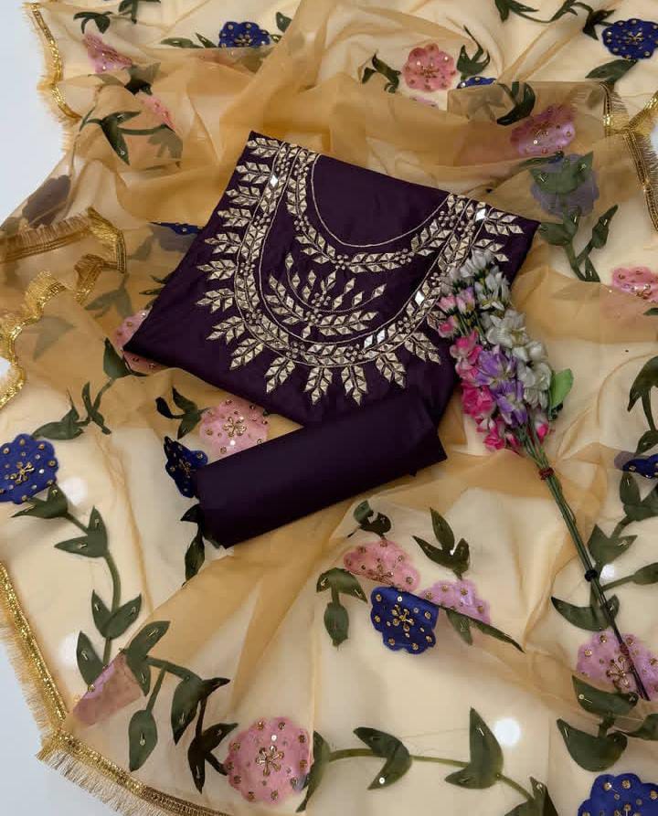 Paint 🎨 Beads Work &nbsp;Organza Duppata&nbsp; 3 PC Dress 👗
