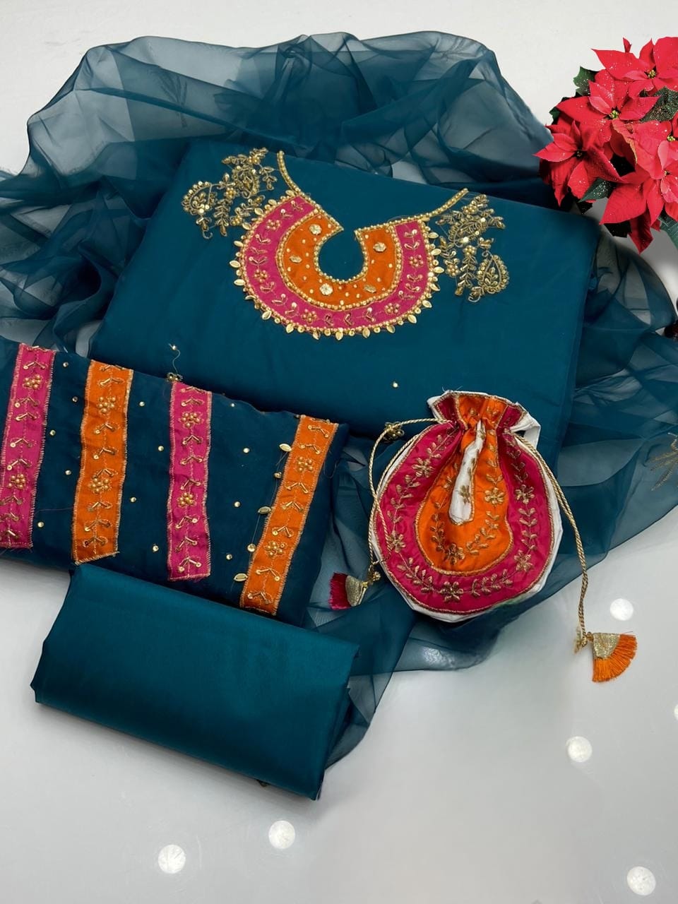 😍🔥 NEW Wedding & Partywear 04-Piece Collection – 2K25🔥😍